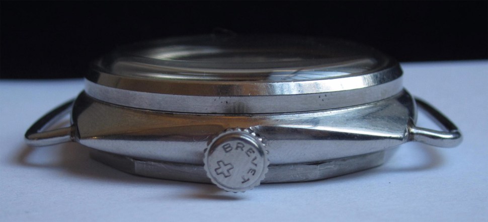 panerai_3646_1010344_profile_crown