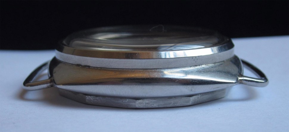 panerai_3646_1010344_profile_left