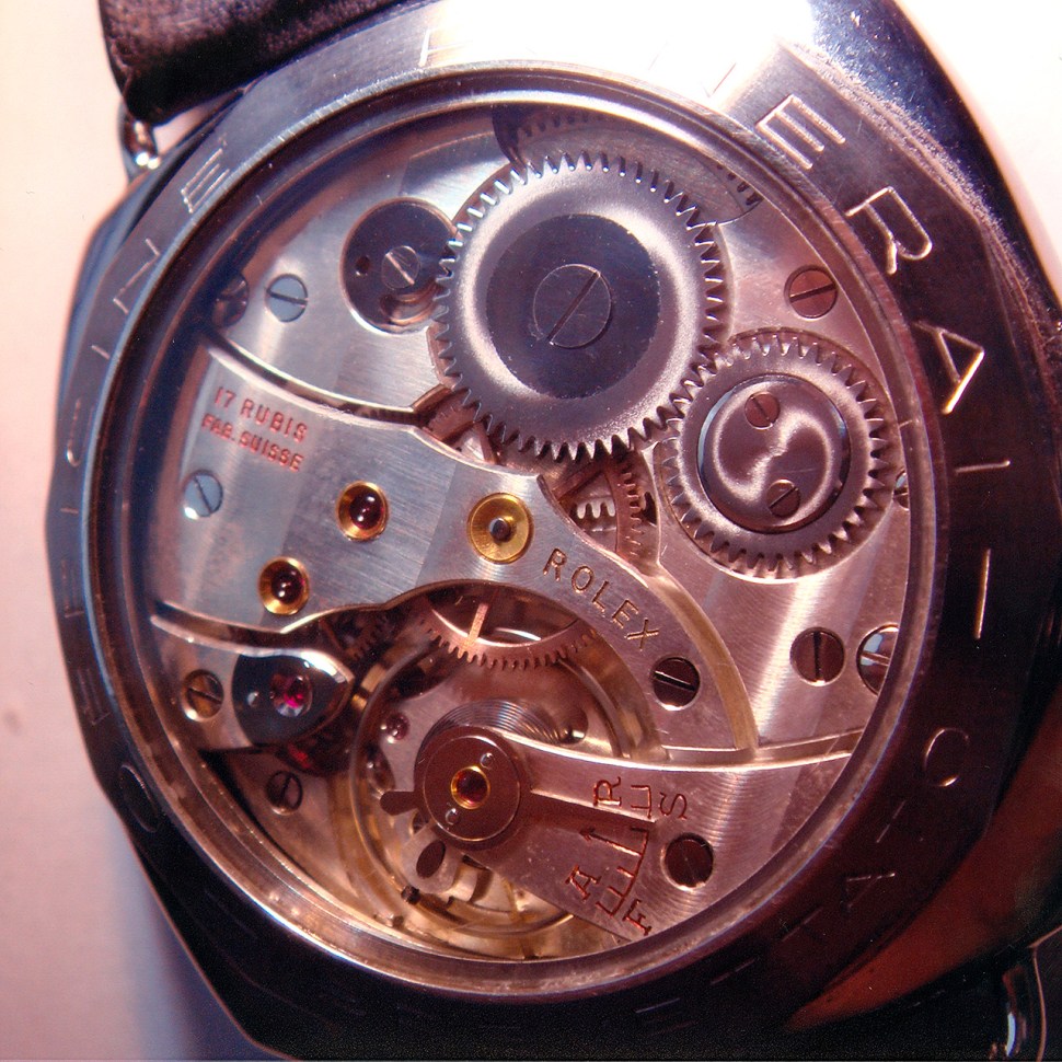 170110_panerai_3646_dodecagonal_verga_caseback