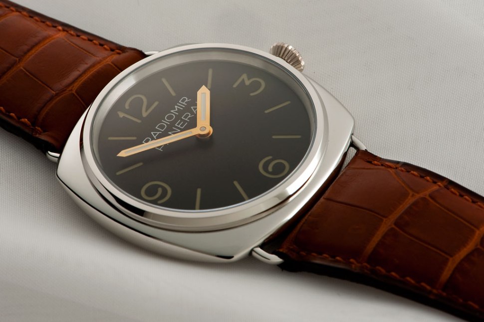 170212_panerai_pam21_angelus_hands