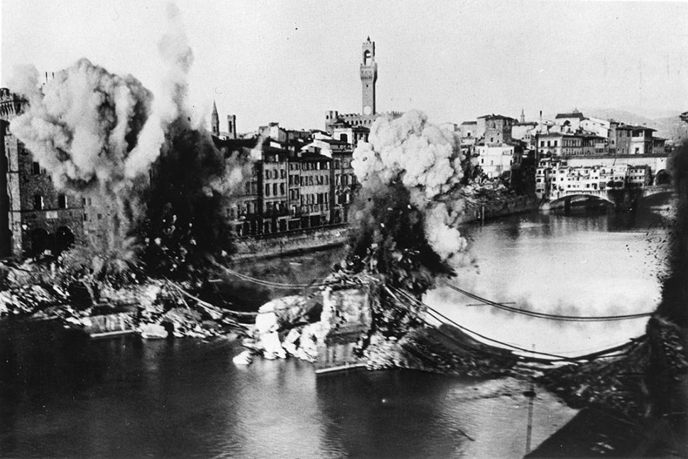 170928-ponte-santa-trinita-explosion