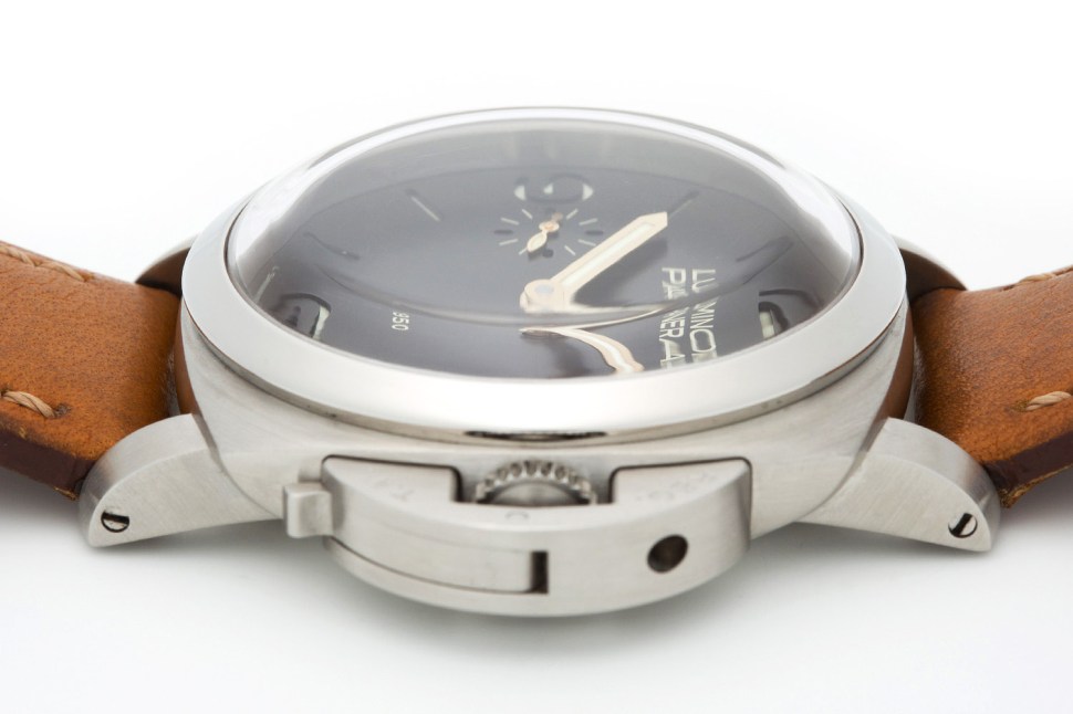 180216-pam-127-domed-sapphire-crystal