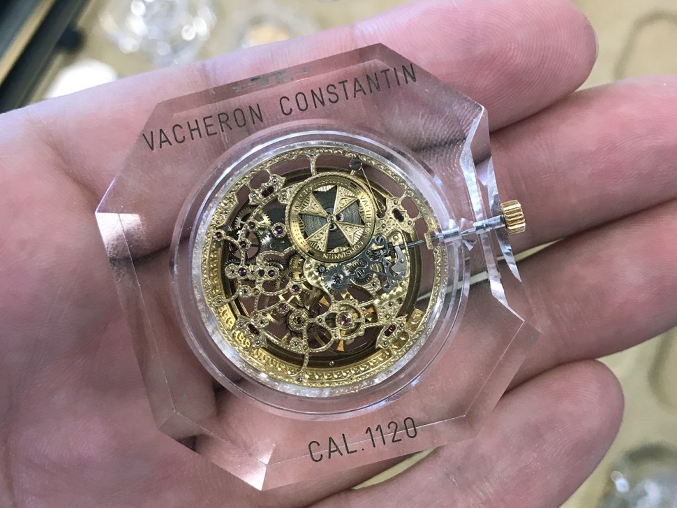180319-vacheron-constantin-geneva-building-caliber-1120