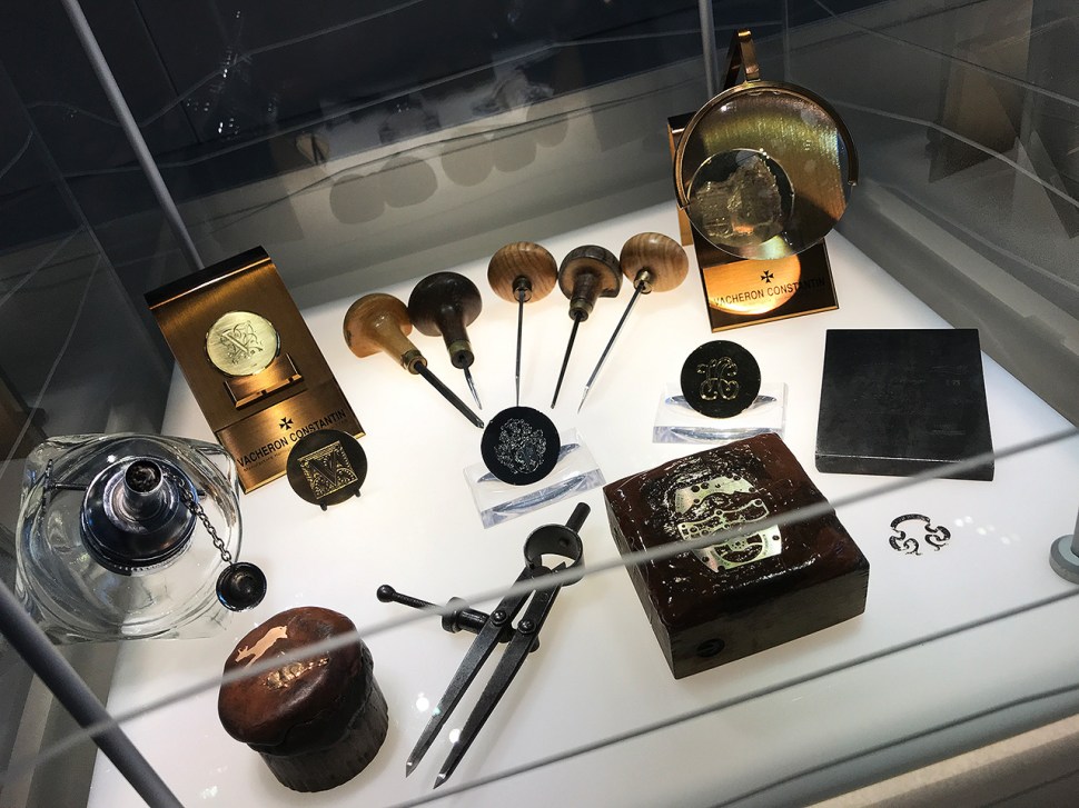 180319-vacheron-constantin-geneva-building-metier-dart-engraving