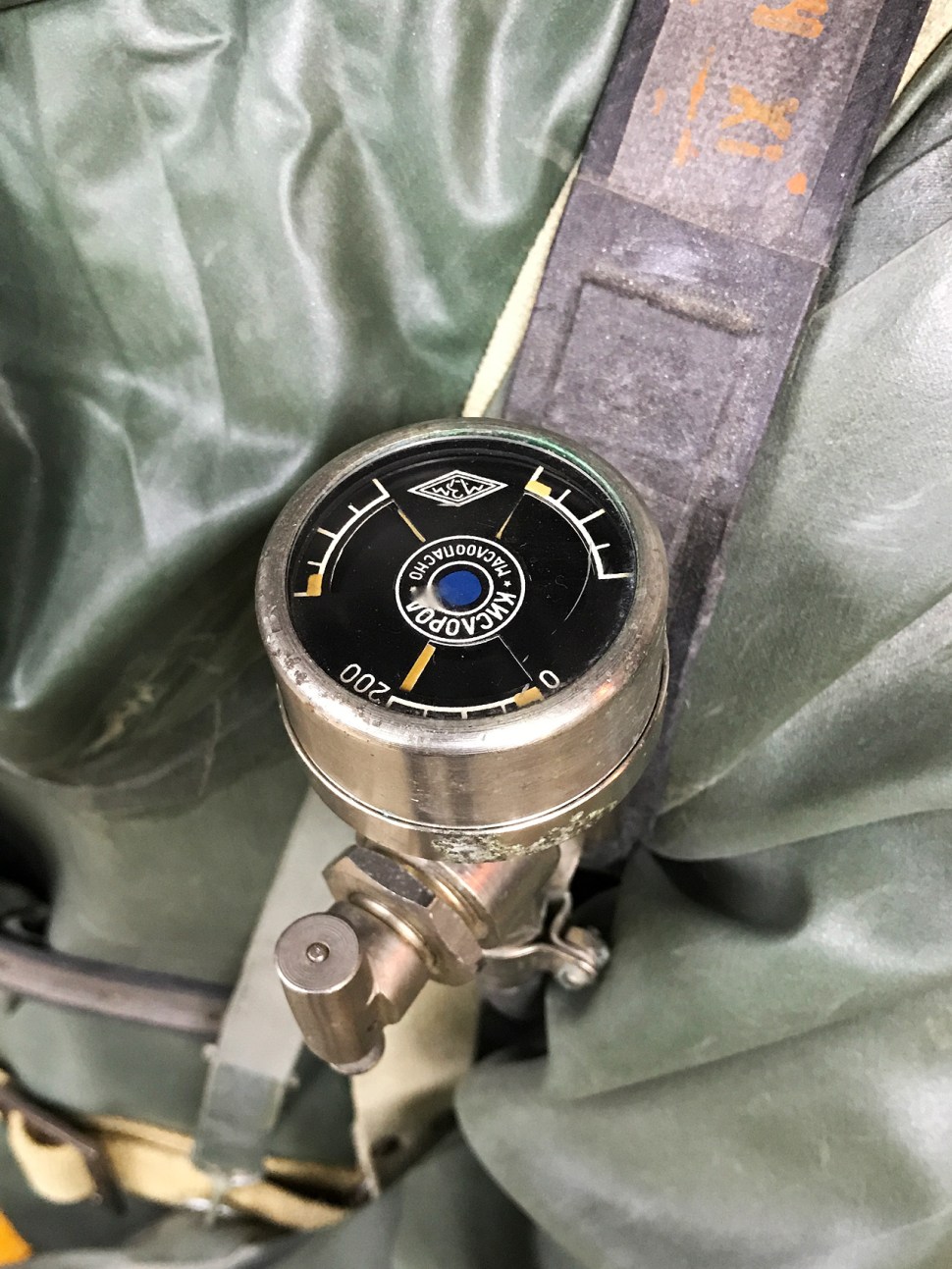180627-panerai-gtg-moscow-paneristi-club-room-rebreather-IPSA-pressure-gauge