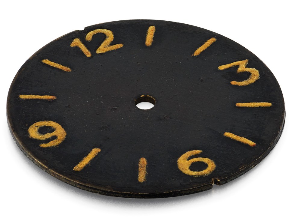 190427-rolex-panerai-3646-260730-sothebys-2019-painted-brass-dial-beauty-shot