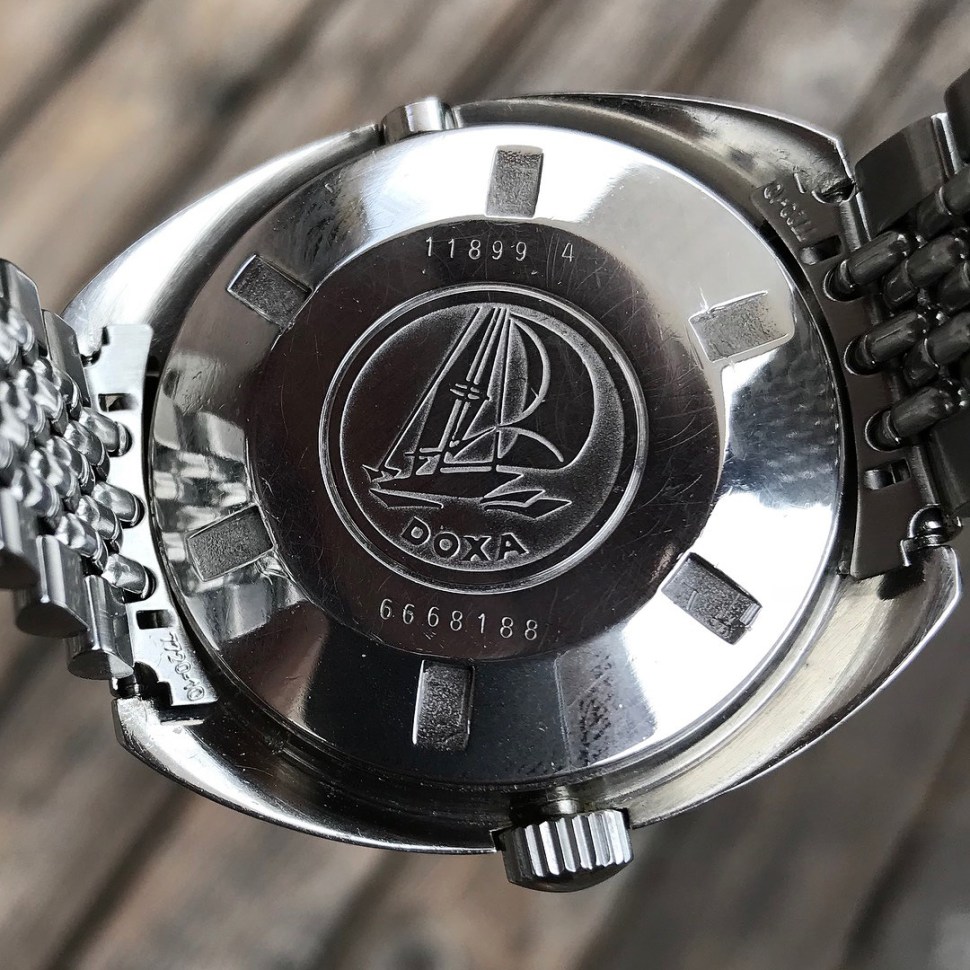 200225-doxa-sub-300-t-conquistador-caseback