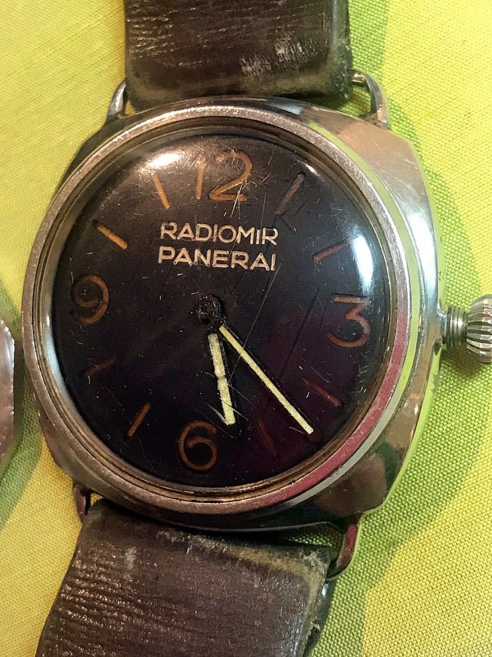 200306-rolex-panerai-3646-1010187-ms-front-crown-tube