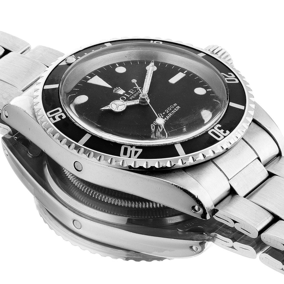 200413-rolex-submariner-5513-2837896-comex-valve