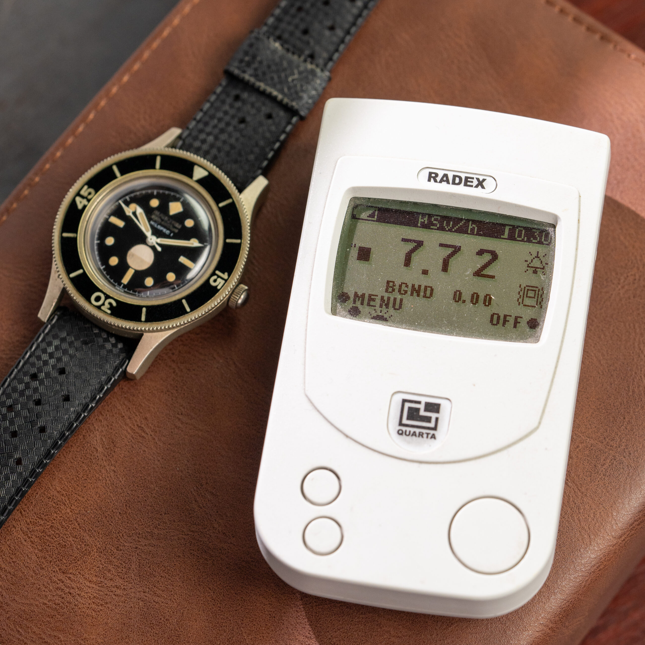 Bronze Fifty Fathoms 3229 featuring a 'Milspec' tritium dial and a highly radiactive radium bezel